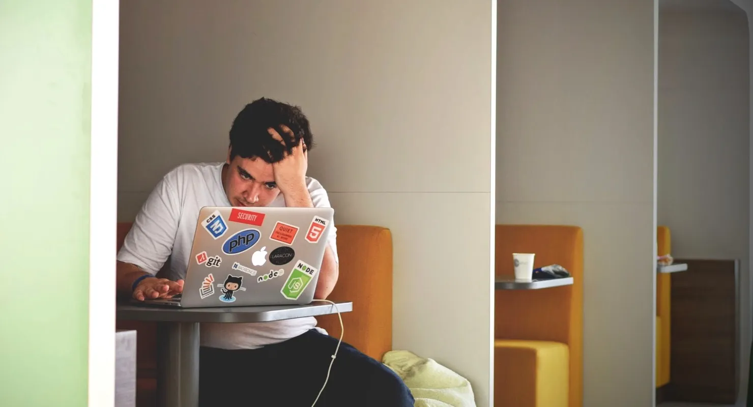 Boreout at work: what it is, how to deal with it