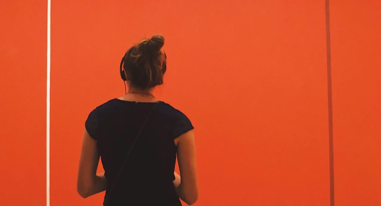 How to manage remote employee performance